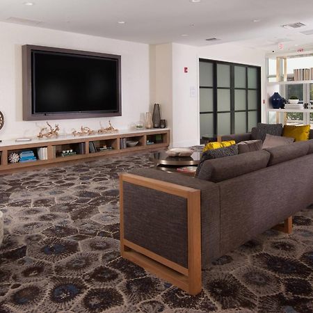 Courtyard Miami Coral Gables Hotel Ngoại thất bức ảnh
